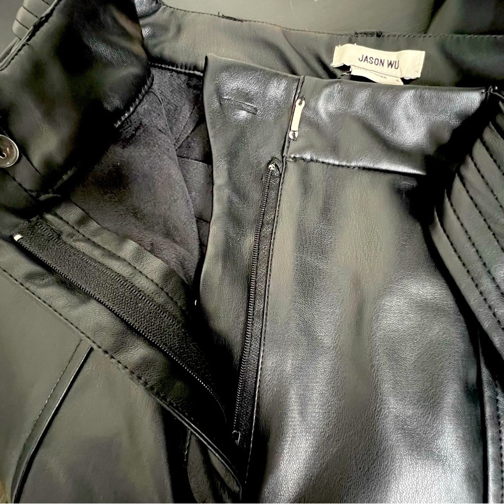 Jason Wu Faux Leather Cargo Pants, Black, size 6 NWT - Picture 7 of 7